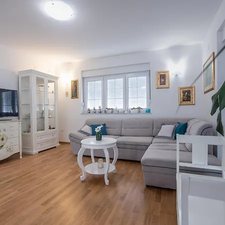 Apartmán Sandrina Residences *