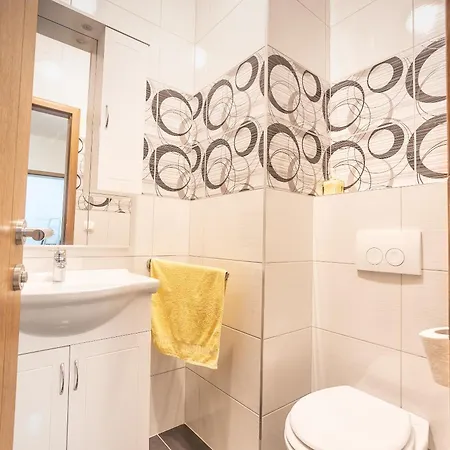 Sandrina Residences Apartmán *