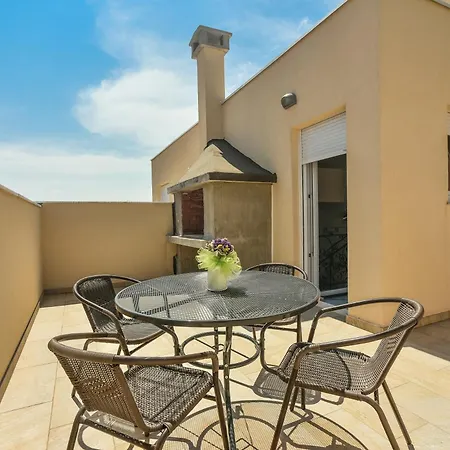 Sandrina Residences