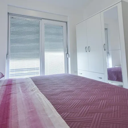 Sandrina Residences Vrsi