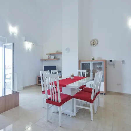 Sandrina Residences Vrsi
