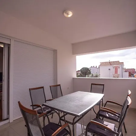 Sandrina Residences Lägenhet