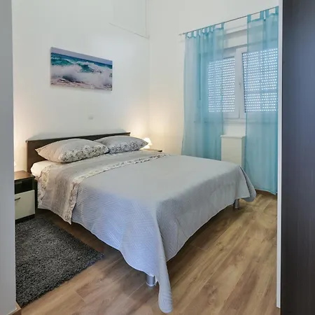 Sandrina Residences *