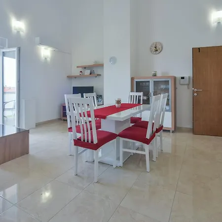 Sandrina Residences *