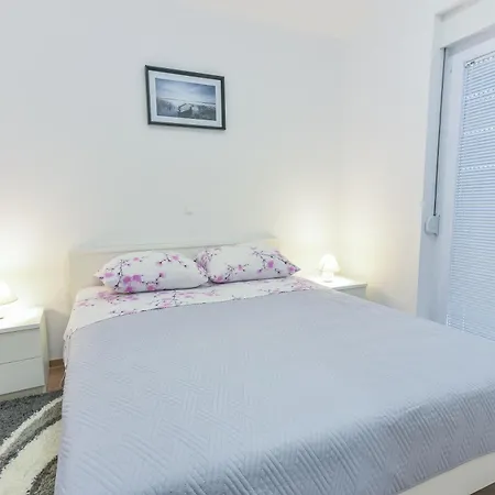 Sandrina Residences