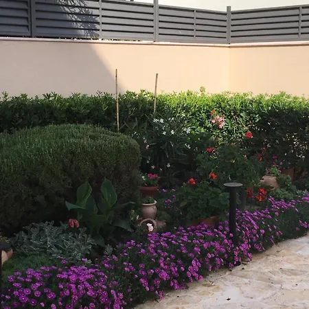 Sandrina Residences *