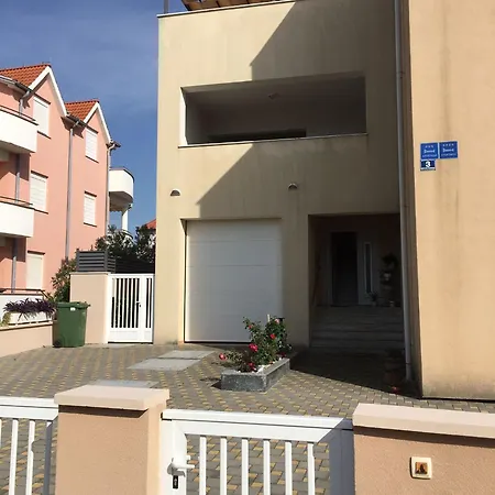 Sandrina Residences